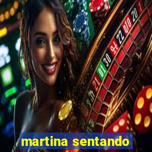 martina sentando